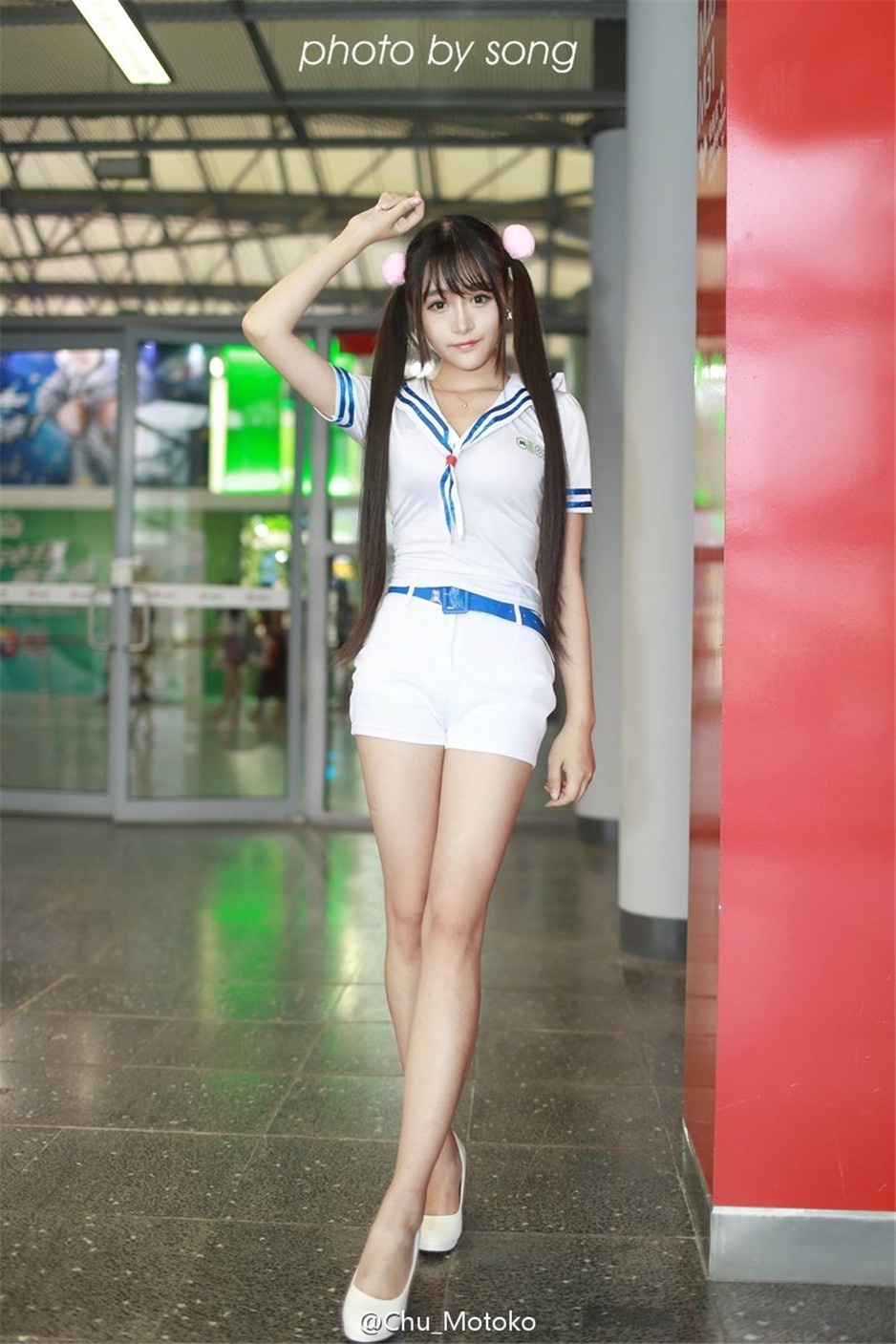清纯学生妹Motoko素素迷人长腿图片