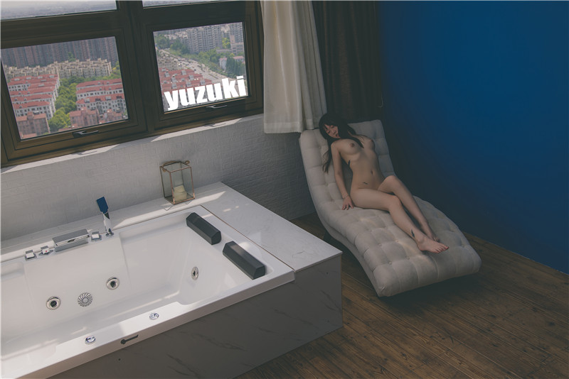 柚木写真—浴缸全裸漏点人体艺术诱惑